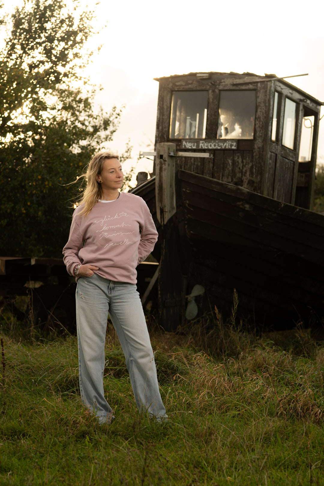 Sweatshirt "Glück kommt in Wellen"