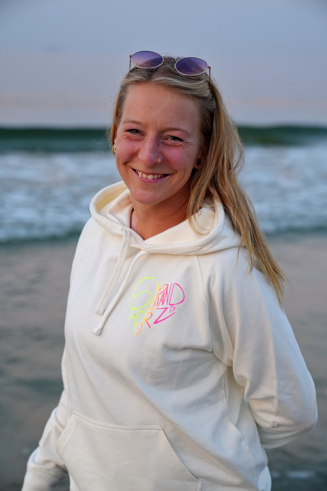 Raglan-Hoodie "NeonHerz"